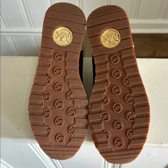 MICHAEL KORS SIGNATURE LEATHER DESIGNER TRAINING SHOES - Picture 5 of 8